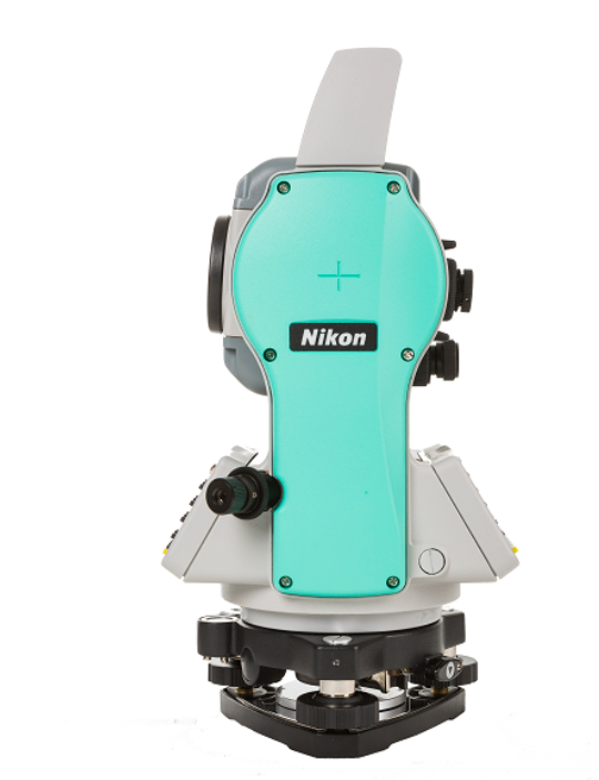 Ứng dụng Truyền File "Total Station File Transfer" và kết nối Bluetooth giúp người dùng dễ dàng truyền dữ liệu giữa thực địa và văn phòng. Bởi vậy, dữ liệu có thể truyền tới văn phòng trước cả bạn. Kinh tế và thực dụng, cả hai dòng máy đều sở hữu ống kính Nikon siêu sáng với độ tin cậy cao, khiến những máy toàn đạc mạnh mẽ này trở thành sự lựa chọn hoàn hảo cho nhiều loại dự án khác nhau.